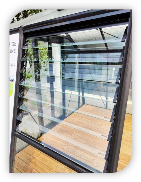 Lucarne "LOUVRE" (Paroi latérale, Manuelle)